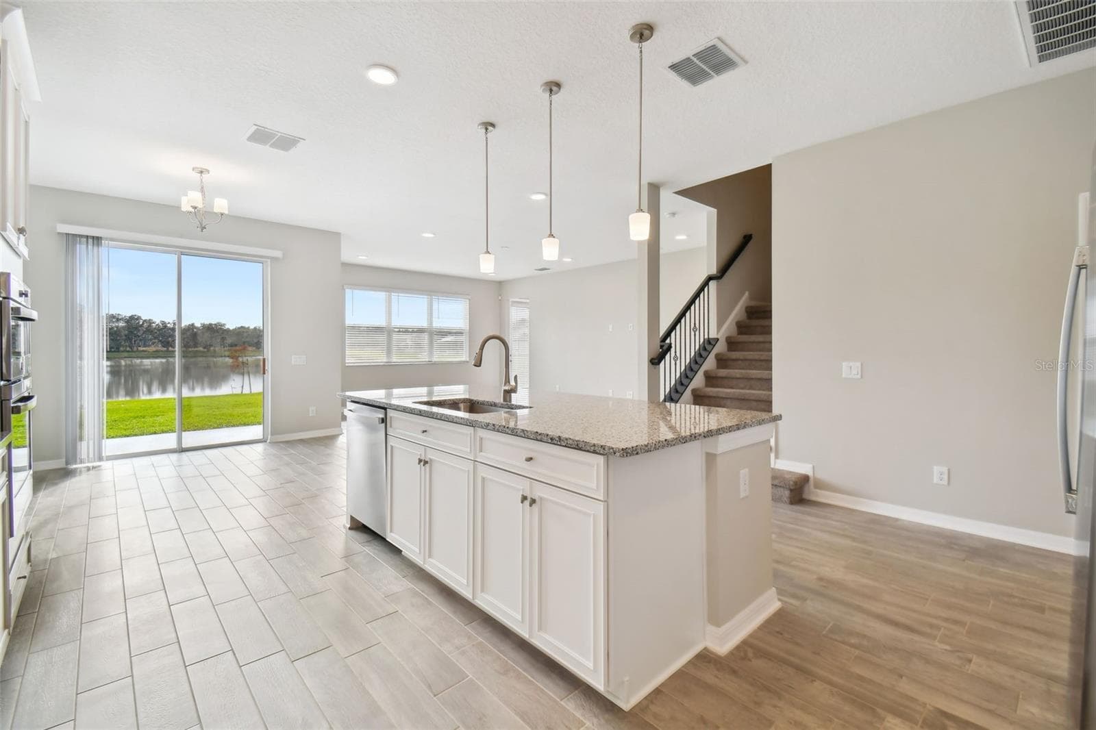 Single Family Residence at 38190 SHALE STONE CT, ZEPHYRHILLS, photo 15 of 76