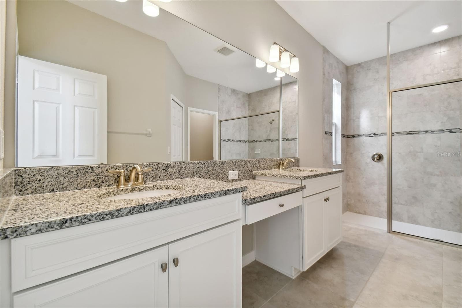 Single Family Residence at 38190 SHALE STONE CT, ZEPHYRHILLS, photo 31 of 76