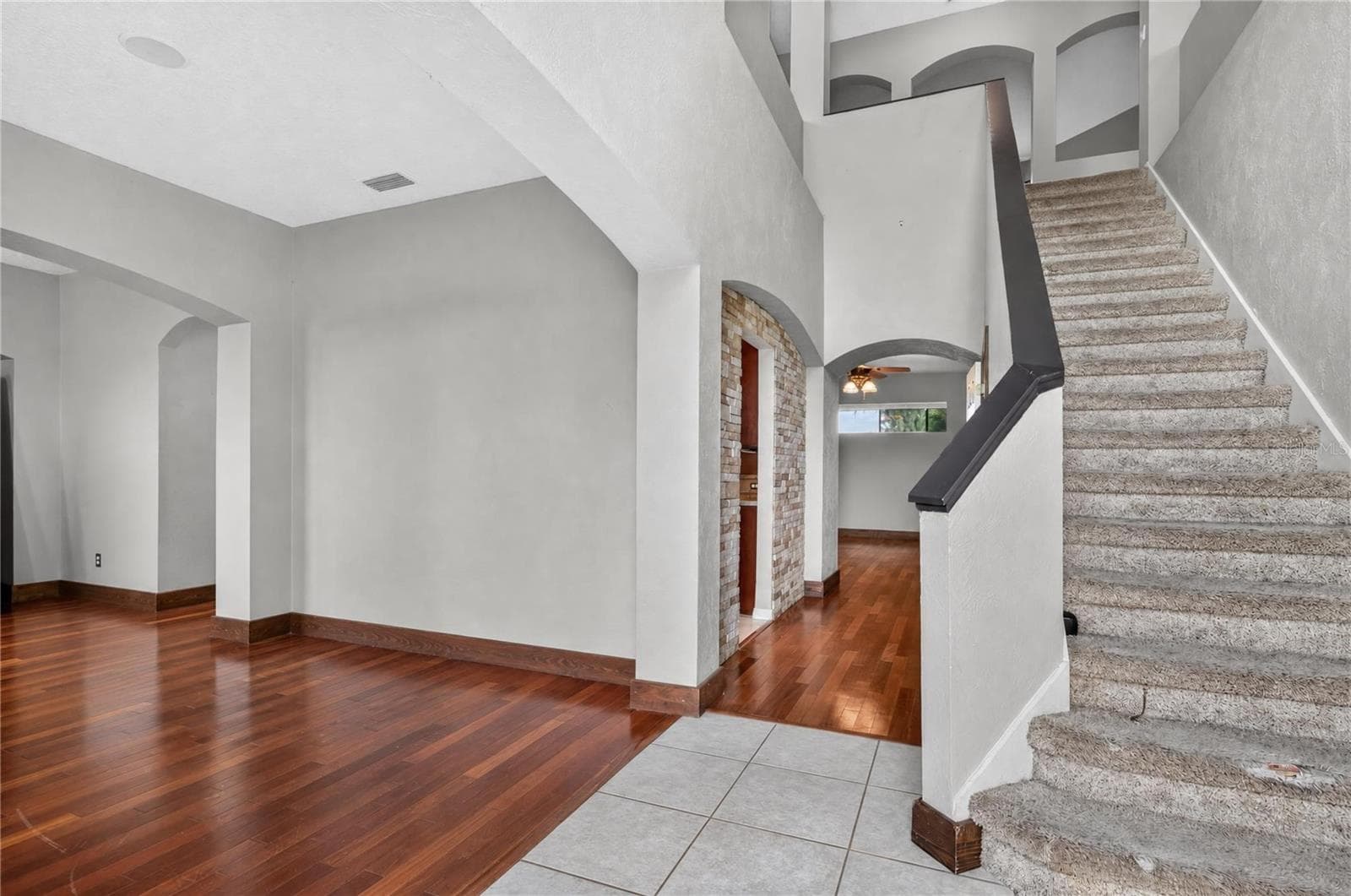 Single Family Residence at 7314 SPRING MOUNTAIN LN, YALAHA, photo 10 of 68