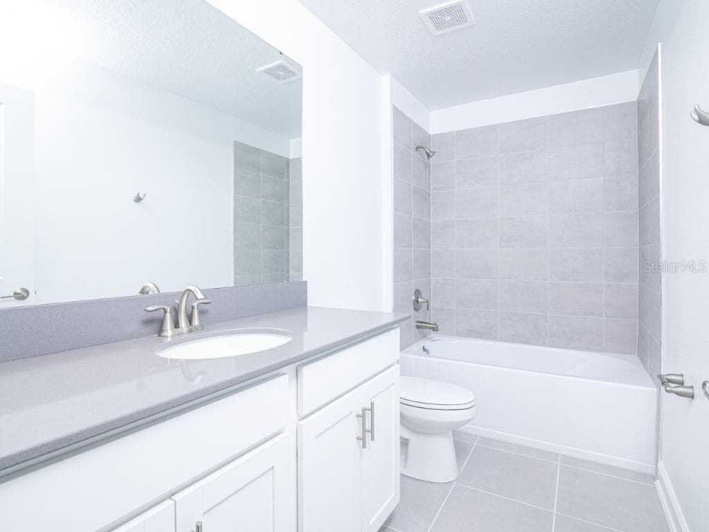 Townhouse at 11758 BOLDFACE DR, ORLANDO, photo 15 of 27