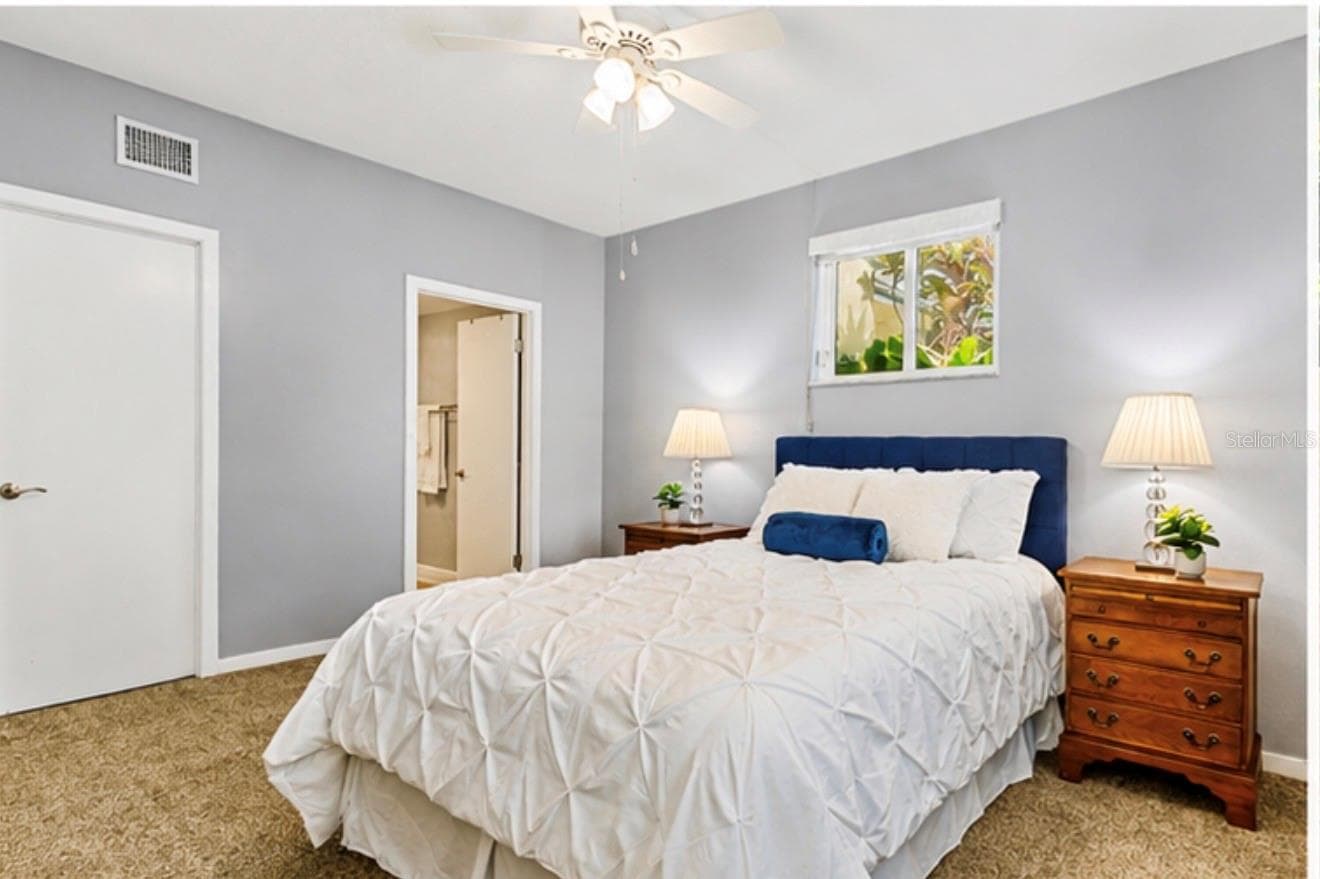 Condominium at 601 W OLD US HIGHWAY 441 #3A, MOUNT DORA, photo 12 of 33