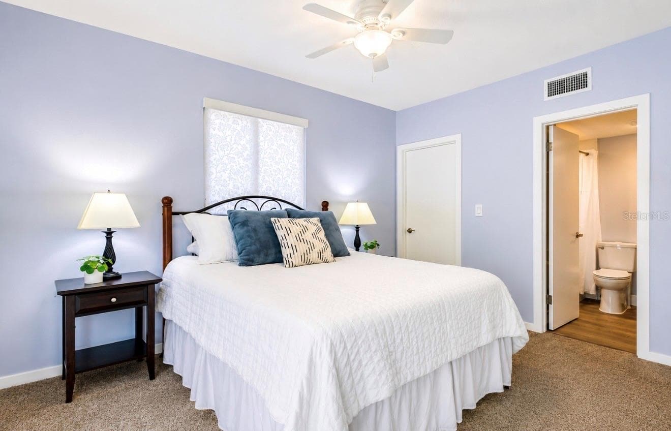 Condominium at 601 W OLD US HIGHWAY 441 #3A, MOUNT DORA, photo 22 of 33