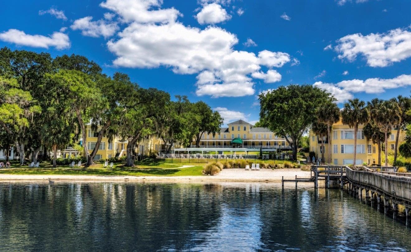 Condominium at 601 W OLD US HIGHWAY 441 #3A, MOUNT DORA, photo 29 of 33
