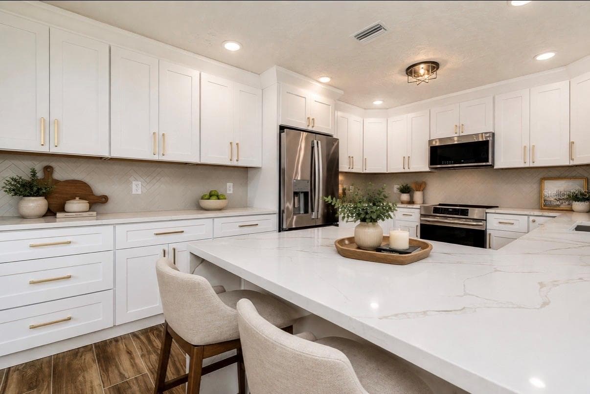 Virtually Staged - 5546 113TH ST, SEMINOLE