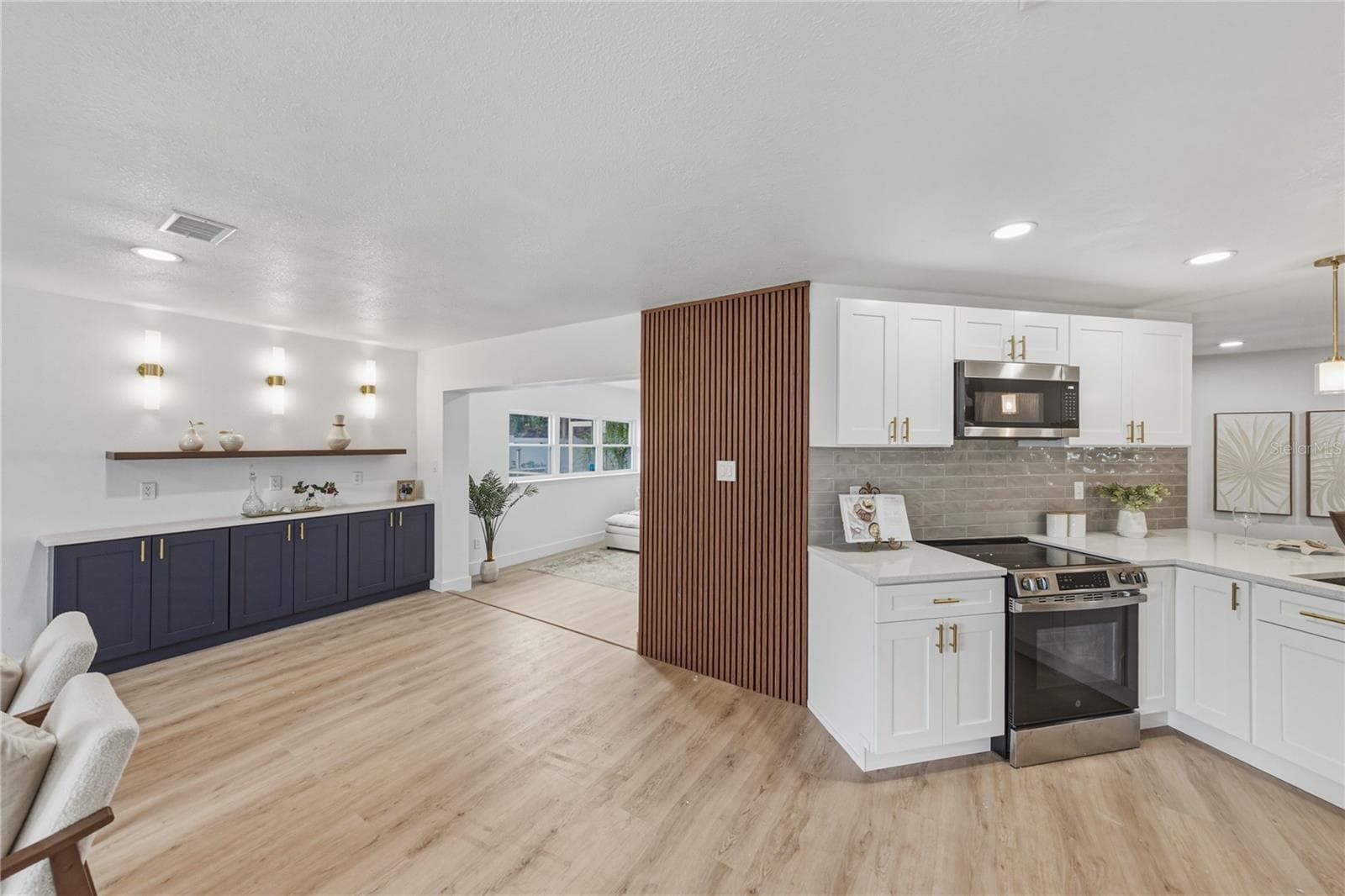 Single Family Residence at 9305 120TH LN, SEMINOLE, photo 12 of 61