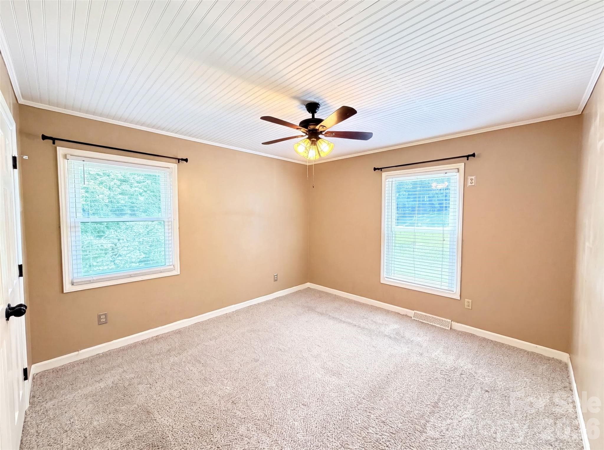 Single Family Residence at 4600 Carving Tree Drive, Charlotte, photo 9 of 24