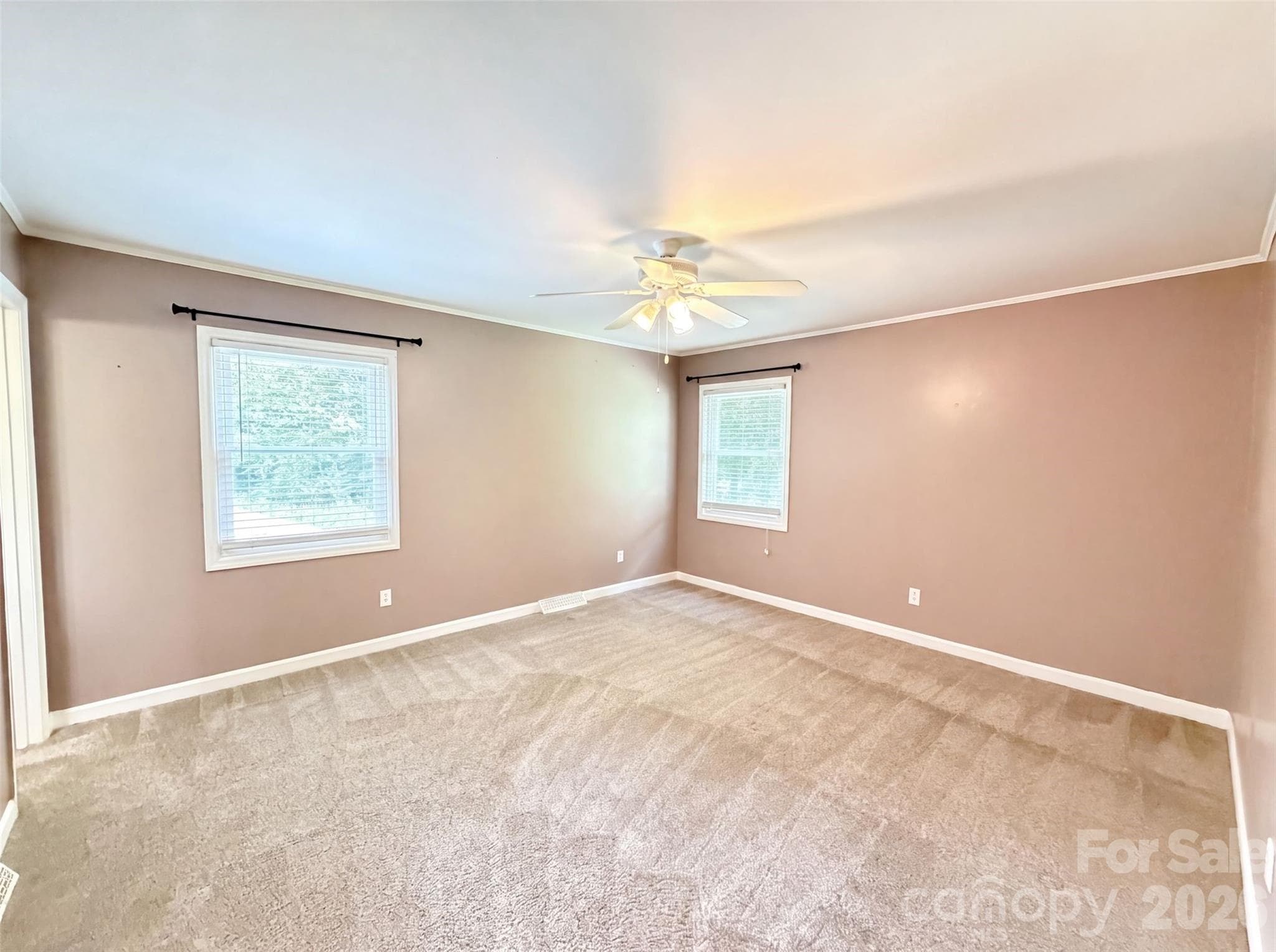Single Family Residence at 4600 Carving Tree Drive, Charlotte, photo 10 of 24