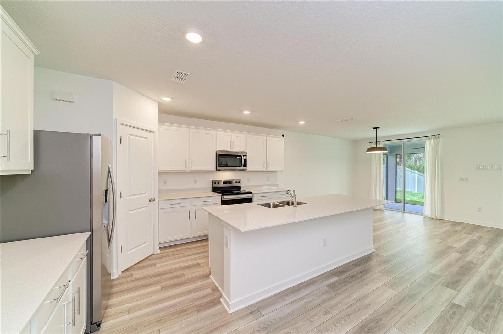 Single Family Residence at 12703 BLUE REFLECTION AVE, PARRISH, photo 22 of 60