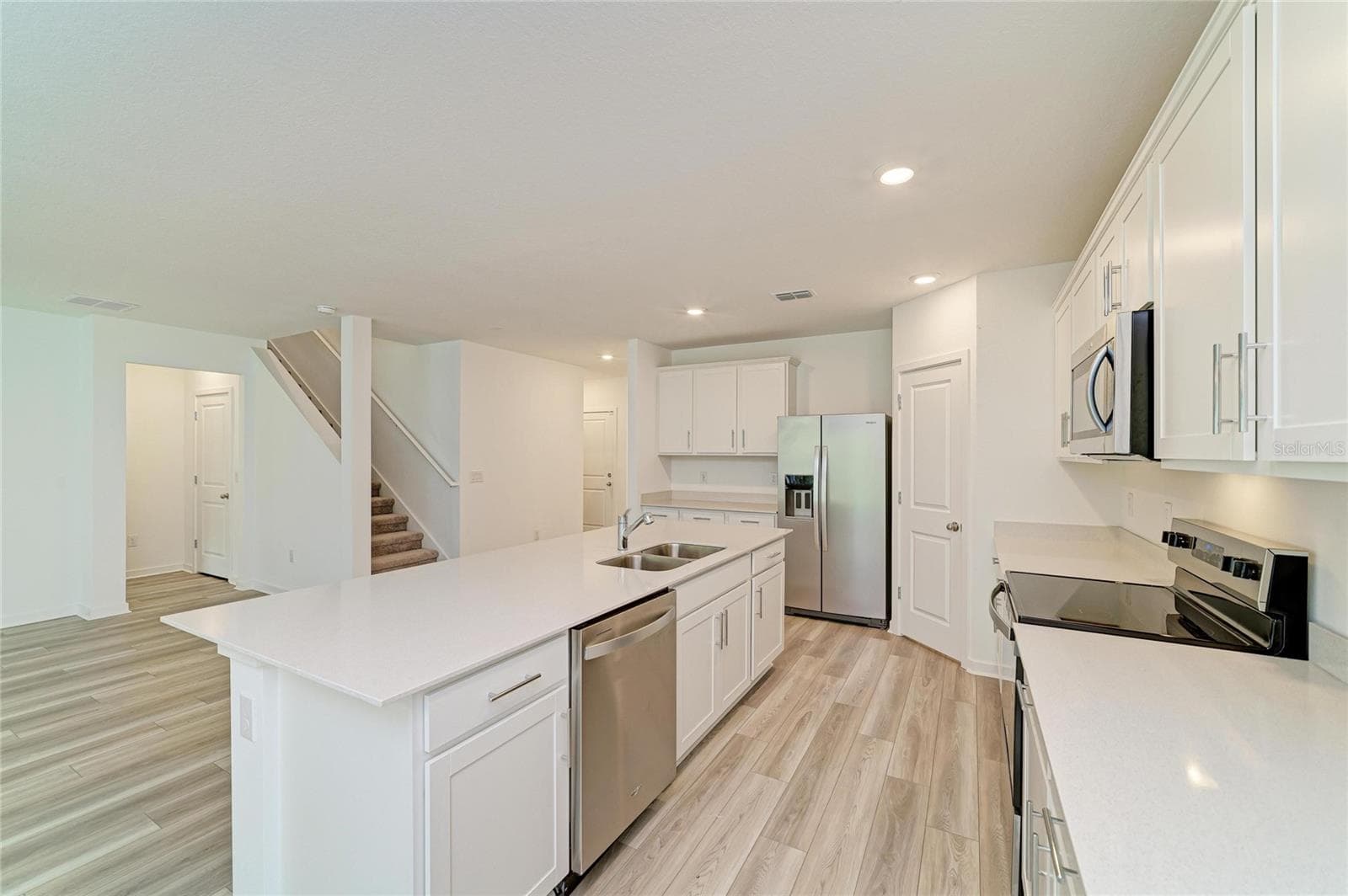 Single Family Residence at 12703 BLUE REFLECTION AVE, PARRISH, photo 24 of 60