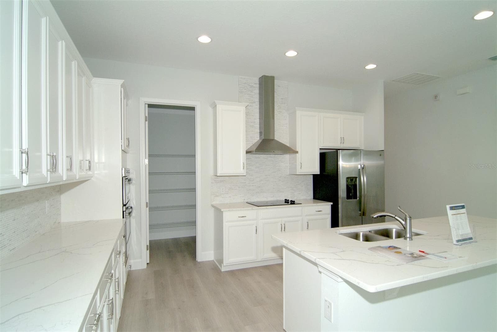 Single Family Residence at 9582 RODBELL ST, ORLANDO, photo 2 of 4