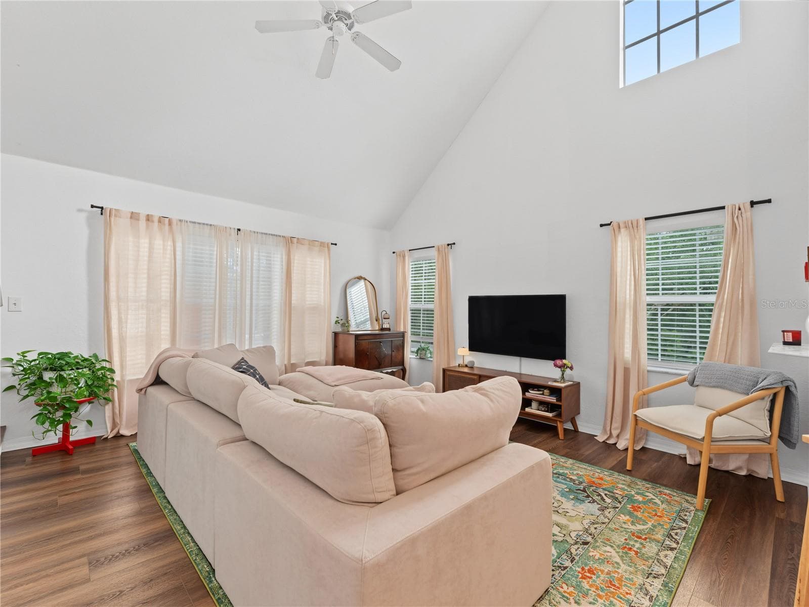Condominium at 9186 LAKE CHASE ISLAND WAY, TAMPA, photo 9 of 25