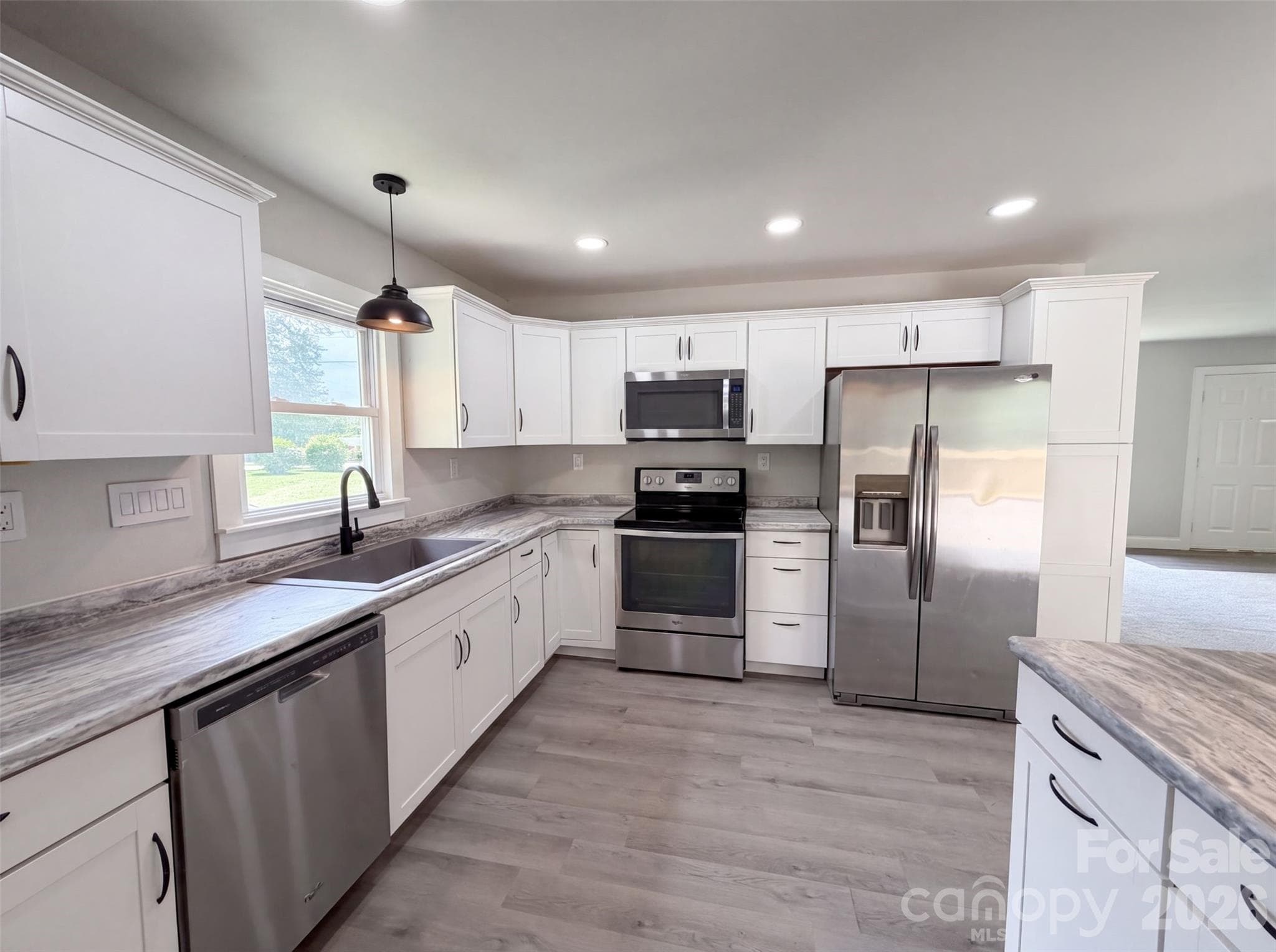 Single Family Residence at 704 Morningside Drive, Mount Holly, photo 2 of 20