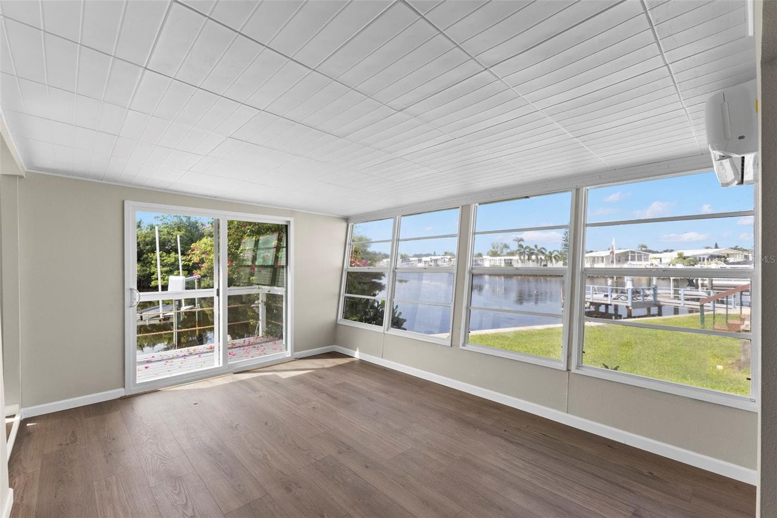 Beautiful views abound! - 436 MOUNT OAK AVE NE #747, ST PETERSBURG
