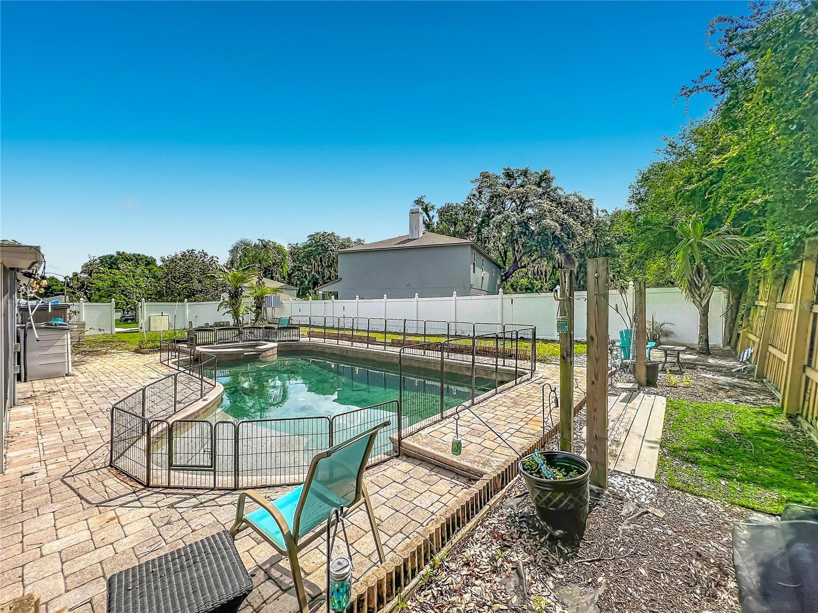 Single Family Residence at 8307 LAINIE LN, ORLANDO, photo 3 of 29