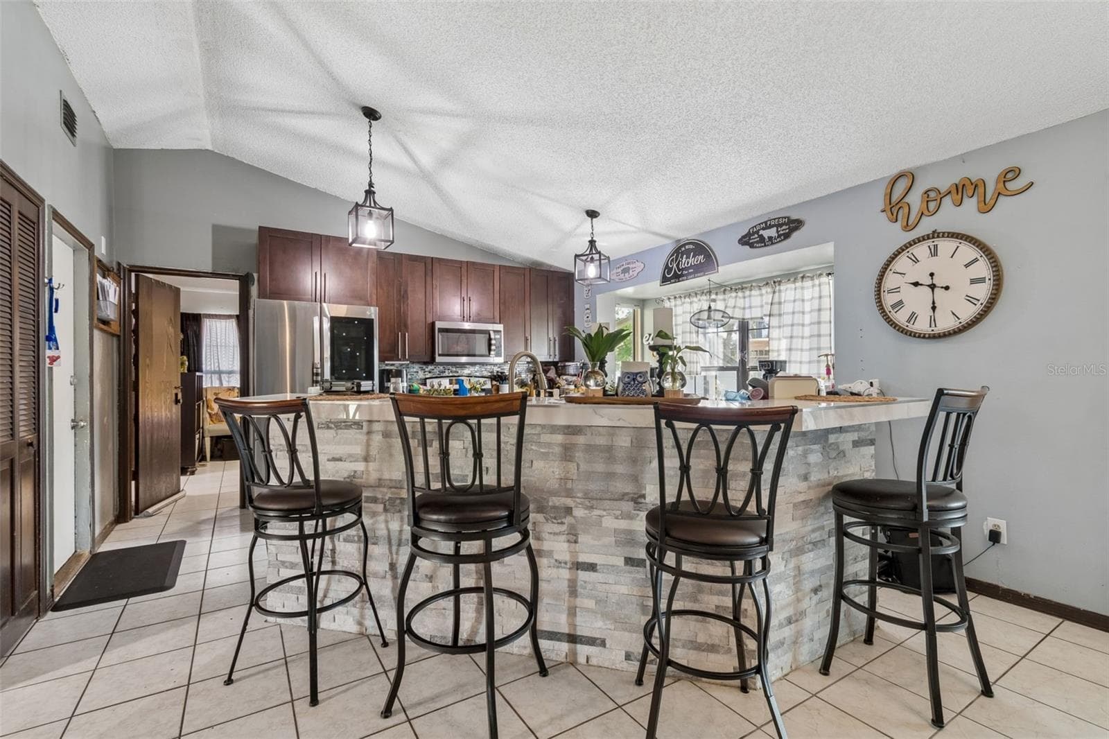 Single Family Residence at 10326 OUT ISLAND DR, TAMPA, photo 19 of 41