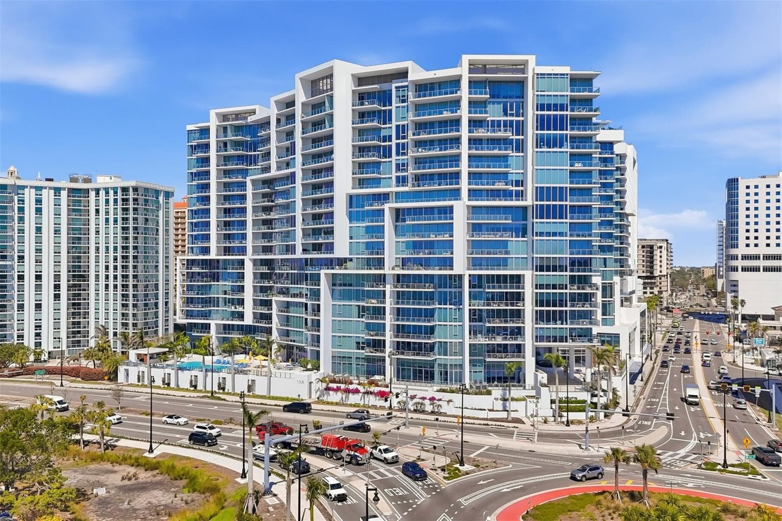Best location downtown - 1155 N GULFSTREAM AVE #807, SARASOTA