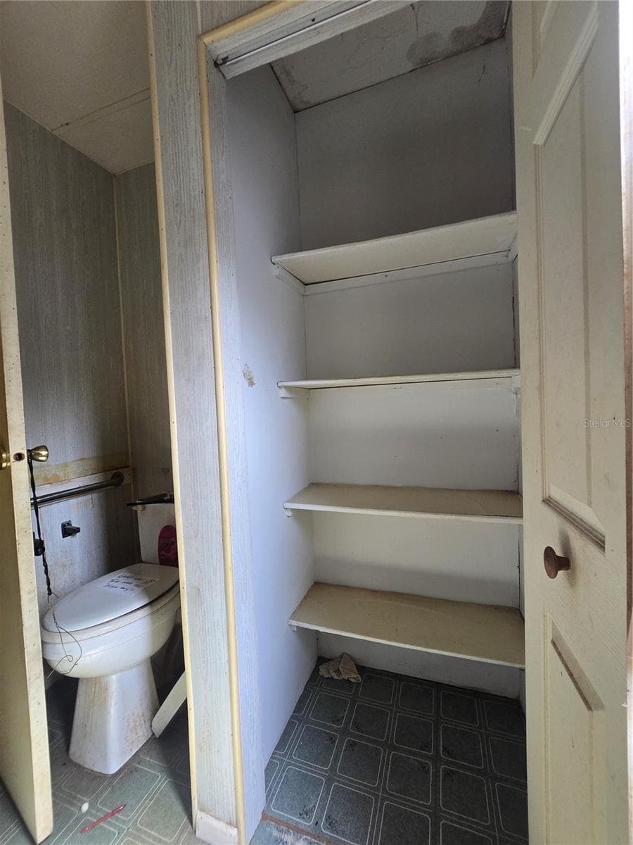 Manufactured Home at 3265 SE 132ND PL, BELLEVIEW, photo 20 of 64