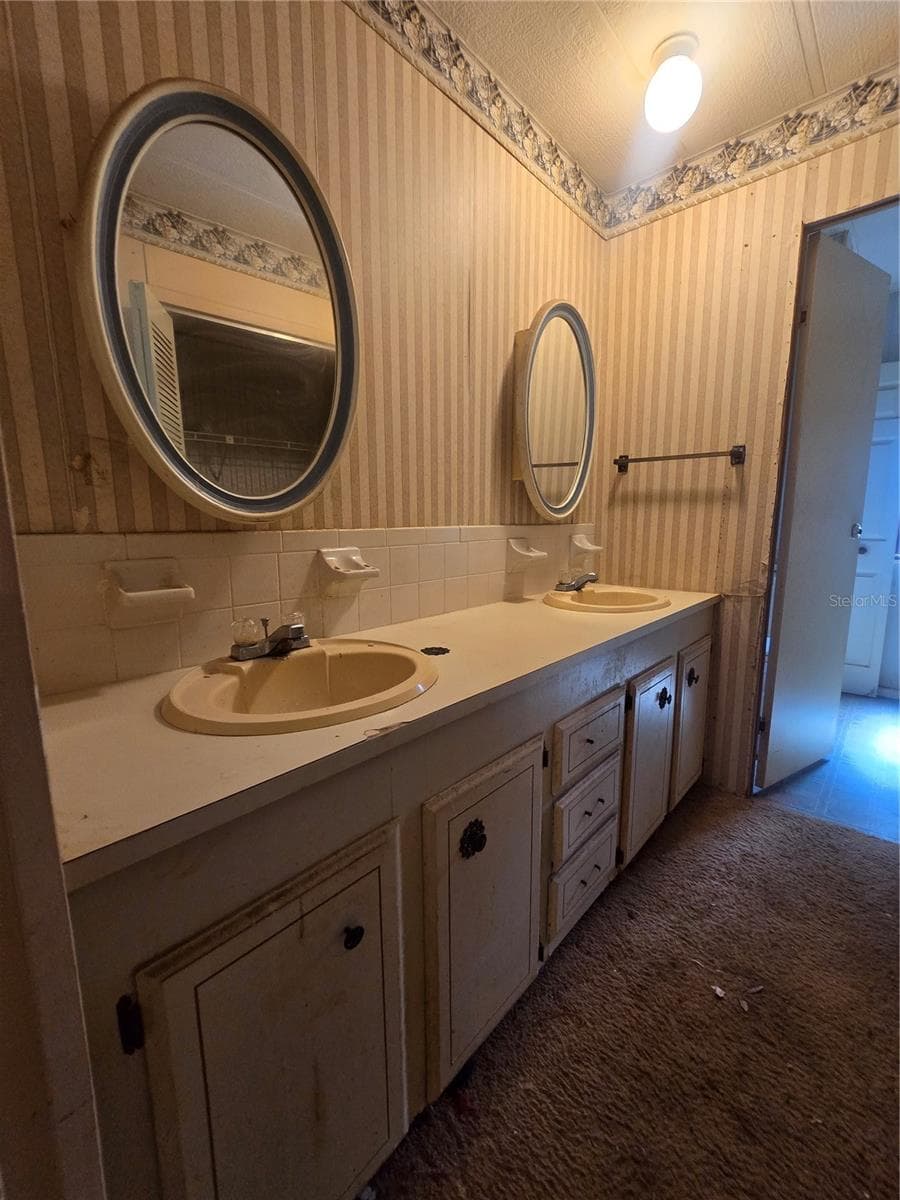 Manufactured Home at 3265 SE 132ND PL, BELLEVIEW, photo 24 of 64
