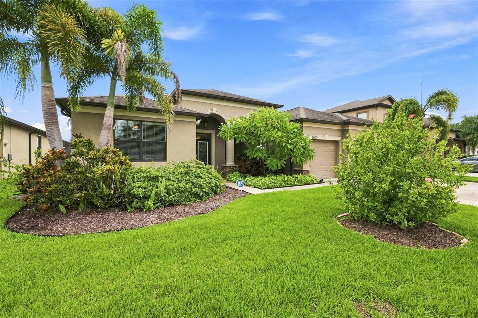 Single Family Residence at 5009 JAGGED CLOUD DR, WIMAUMA, photo 2 of 84
