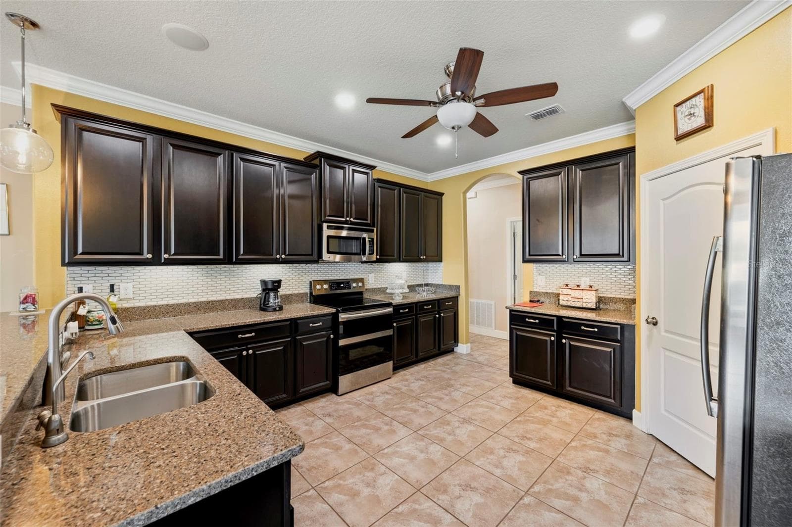 Single Family Residence at 5009 JAGGED CLOUD DR, WIMAUMA, photo 23 of 84