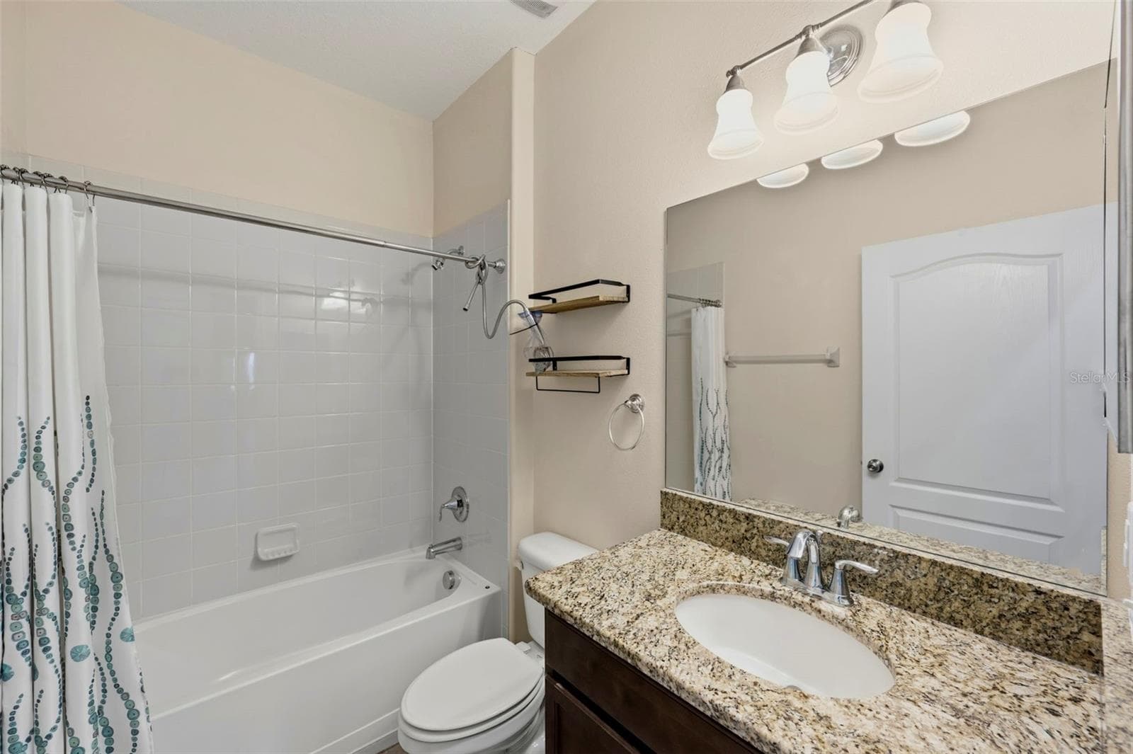 Single Family Residence at 5009 JAGGED CLOUD DR, WIMAUMA, photo 44 of 84