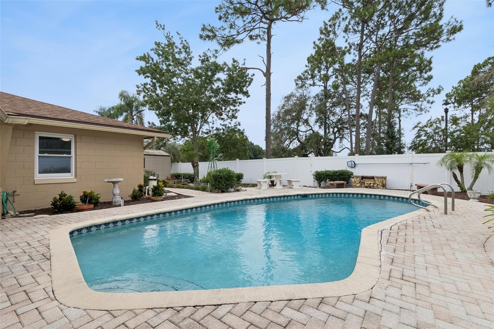 Single Family Residence at 1391 AVALON BLVD, CASSELBERRY, photo 2 of 40