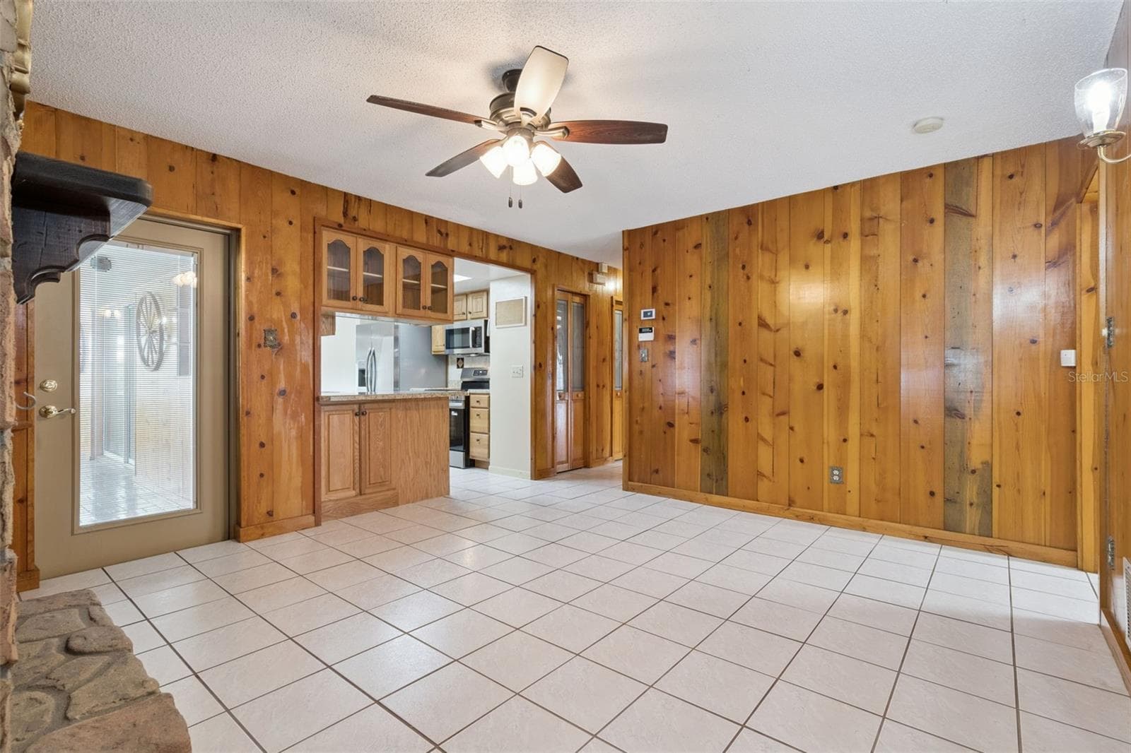 Single Family Residence at 1391 AVALON BLVD, CASSELBERRY, photo 9 of 40
