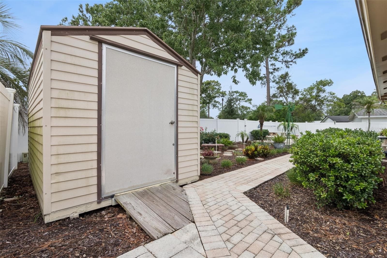Single Family Residence at 1391 AVALON BLVD, CASSELBERRY, photo 32 of 40