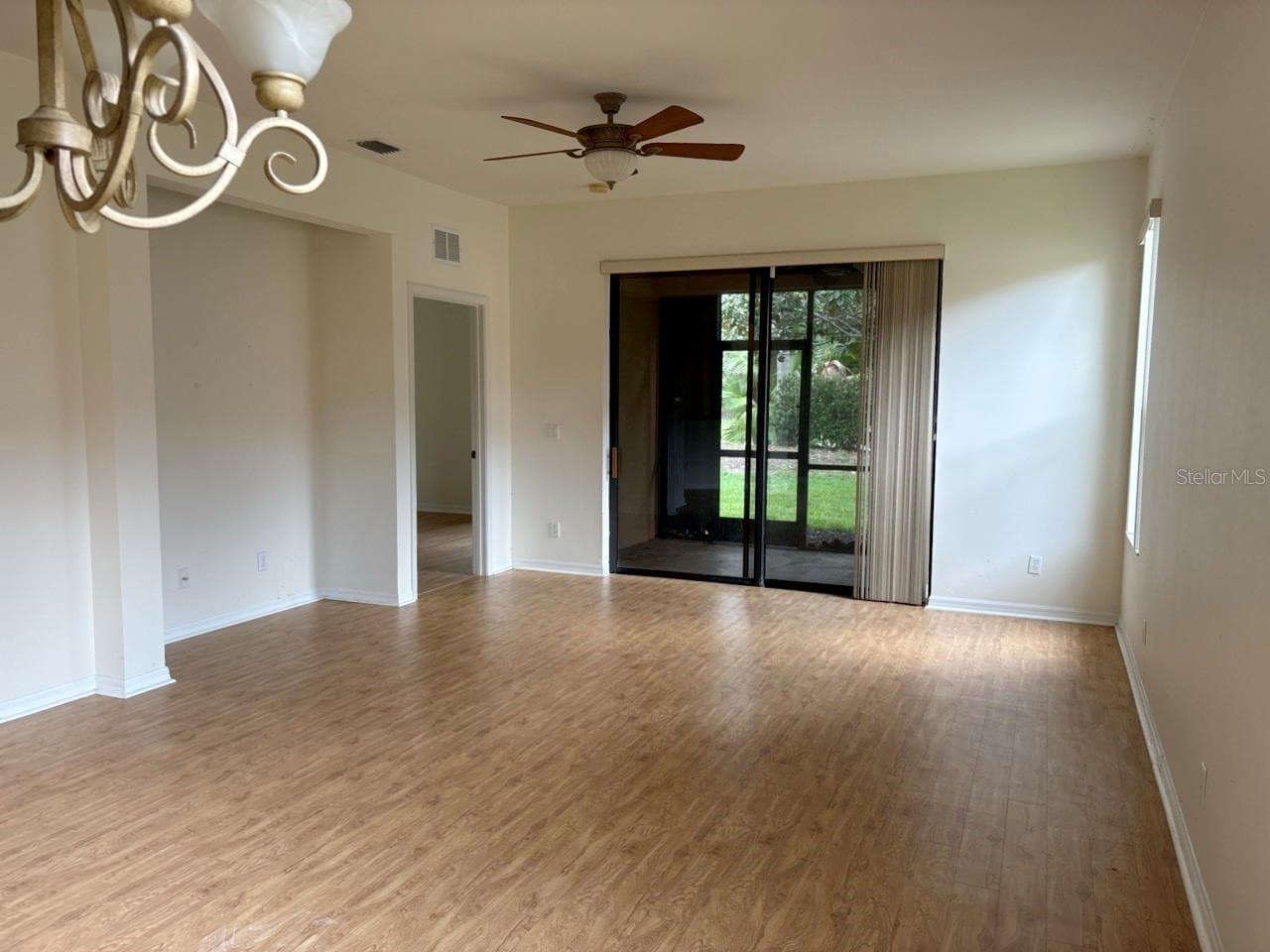 Villa at 229 SHELL FALLS DR, APOLLO BEACH, photo 14 of 19