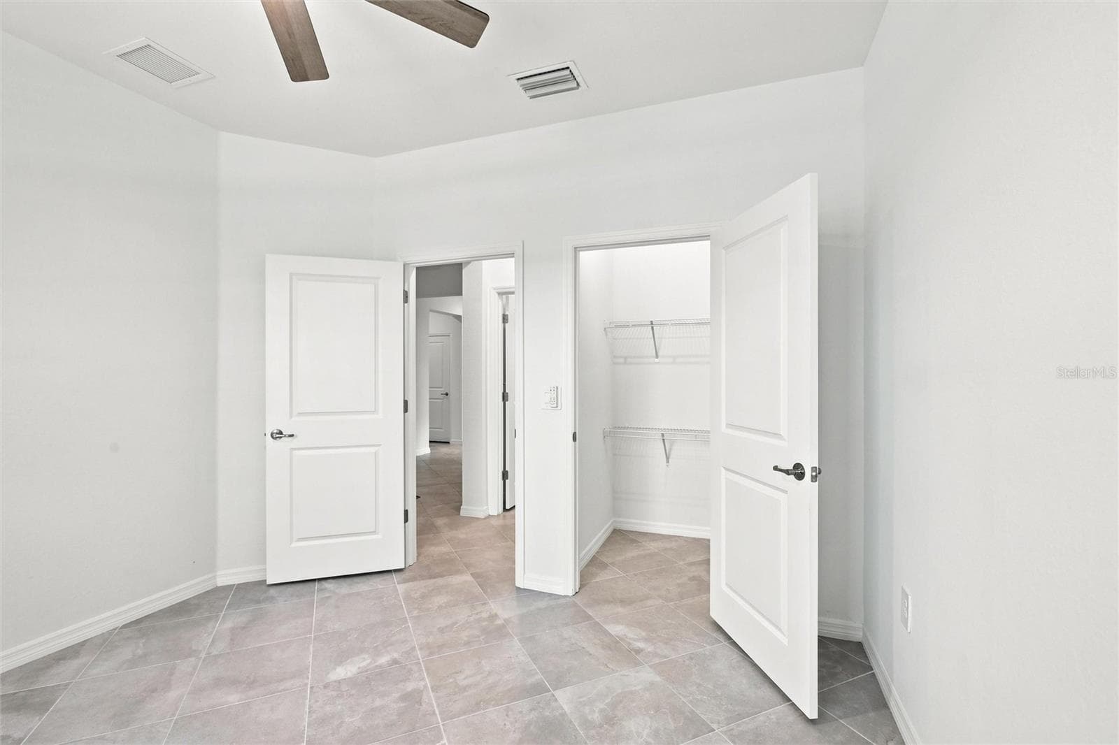 Single Family Residence at 11296 PINOT DR, VENICE, photo 31 of 50
