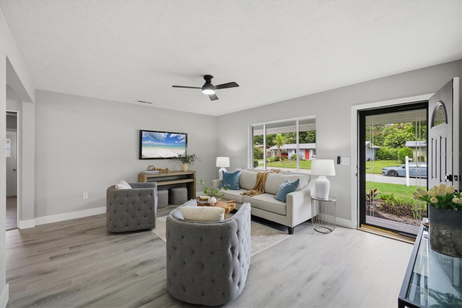 Single Family Residence at 4219 DEERFIELD DR, SARASOTA, photo 4 of 40