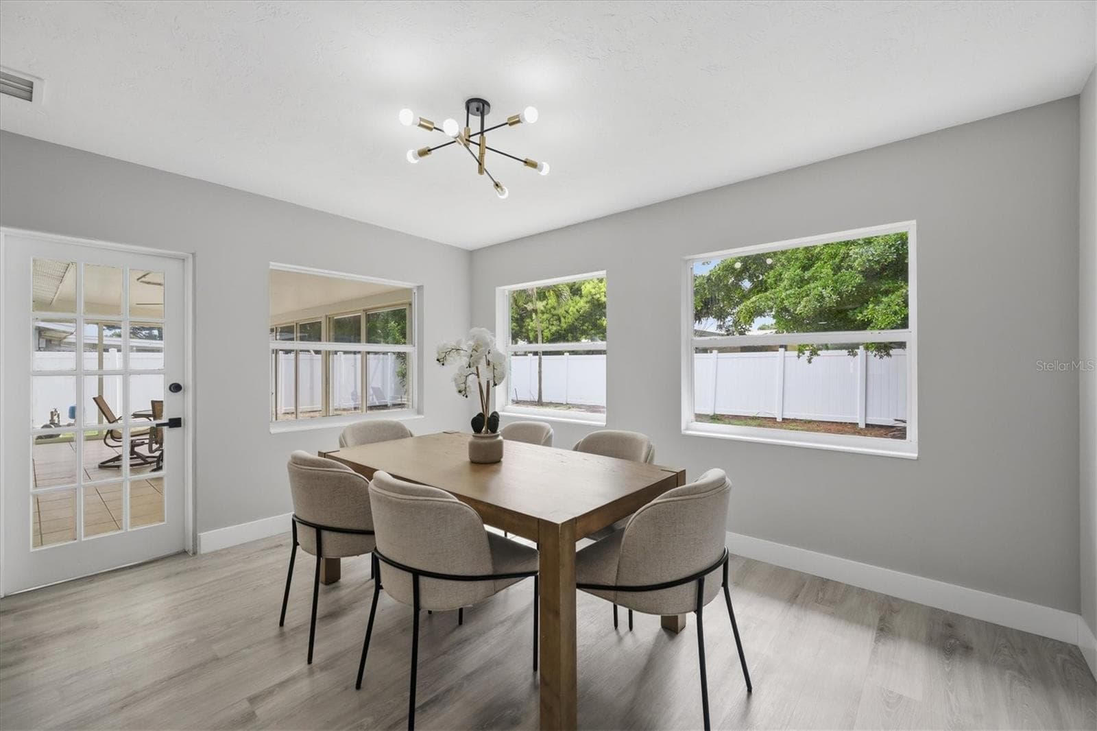 Single Family Residence at 4219 DEERFIELD DR, SARASOTA, photo 14 of 40