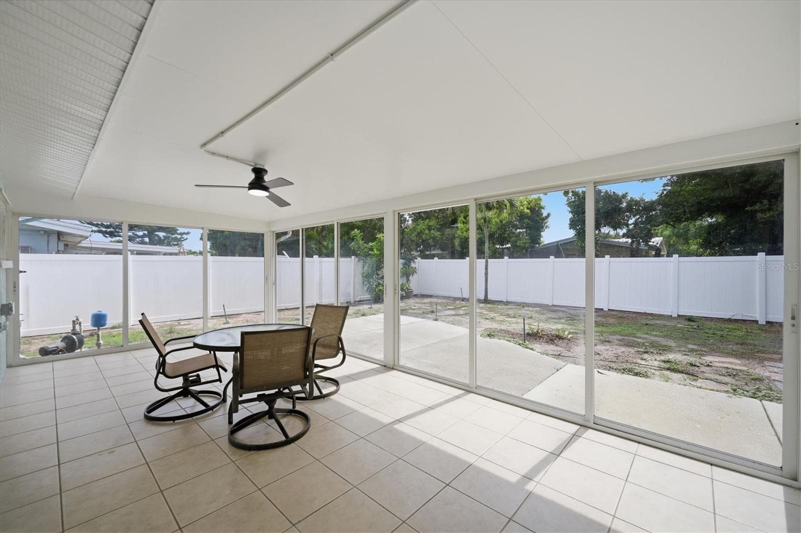 Single Family Residence at 4219 DEERFIELD DR, SARASOTA, photo 31 of 40