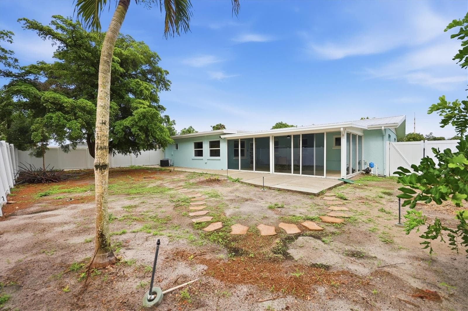 Single Family Residence at 4219 DEERFIELD DR, SARASOTA, photo 35 of 40
