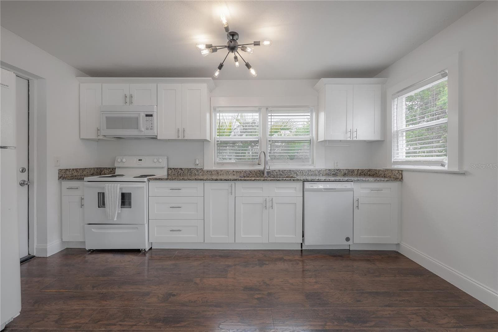 Duplex at 405 E CAYUGA ST, TAMPA, photo 11 of 54