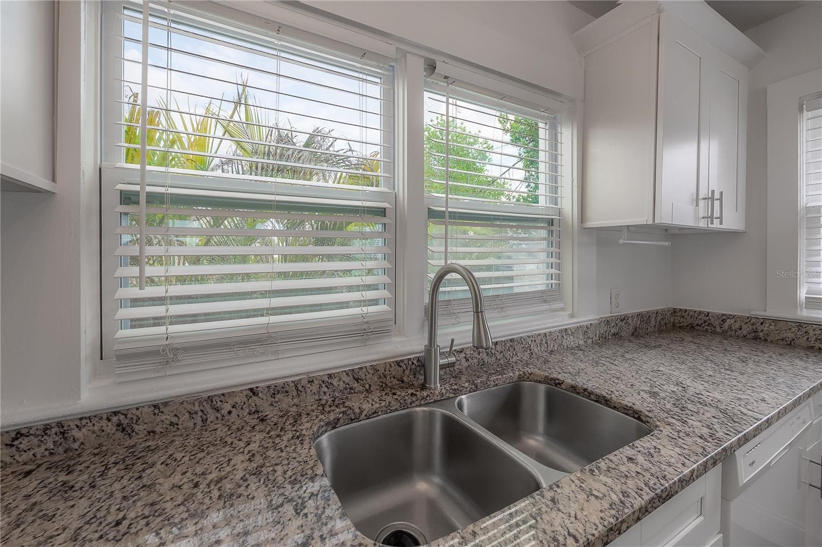 Duplex at 405 E CAYUGA ST, TAMPA, photo 15 of 54
