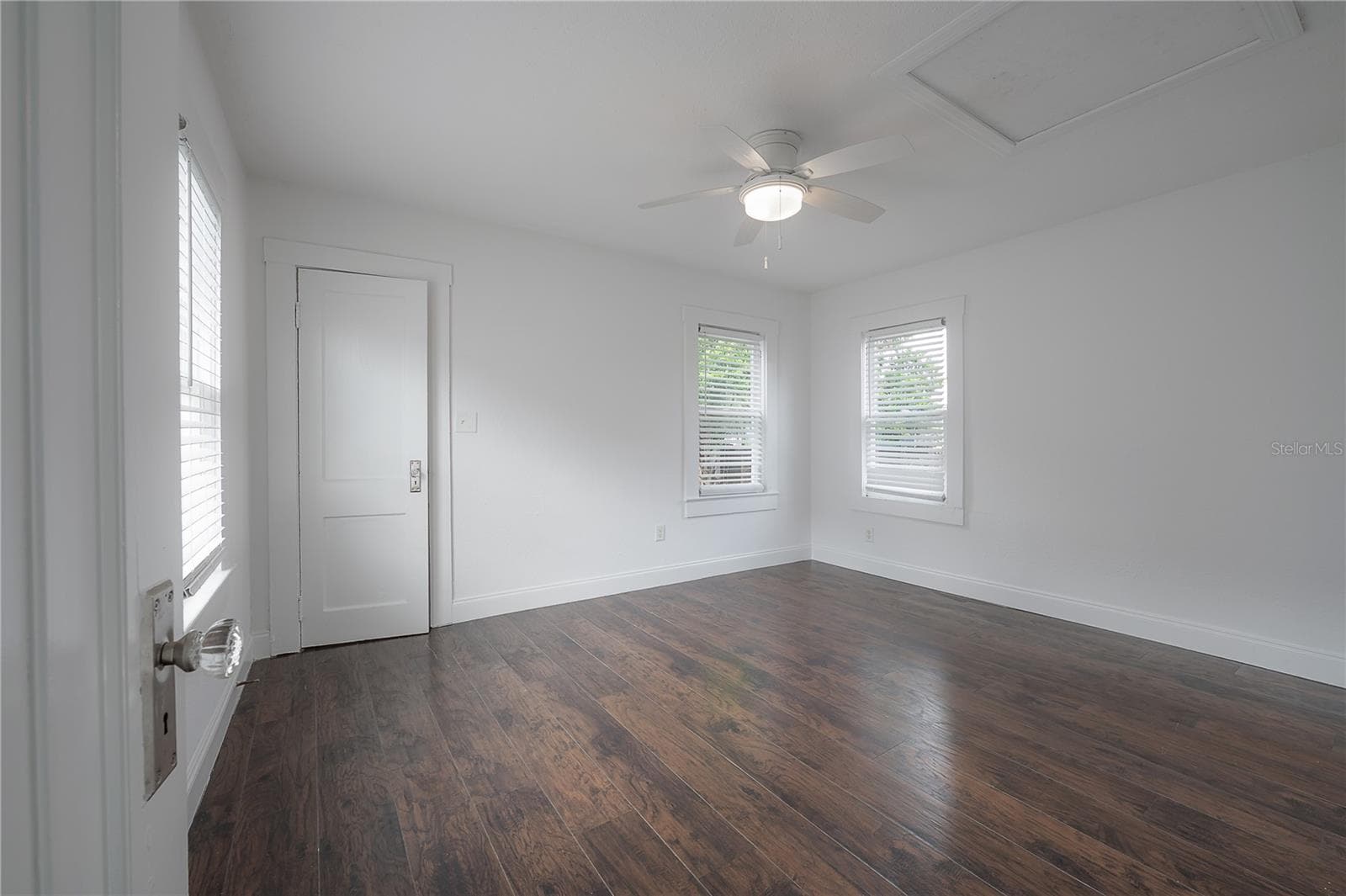 Duplex at 405 E CAYUGA ST, TAMPA, photo 45 of 54