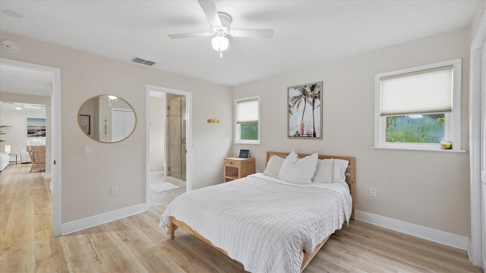 Bedroom 4 with ensuite bathroom - 15127 PENNINGTON RD, TAMPA
