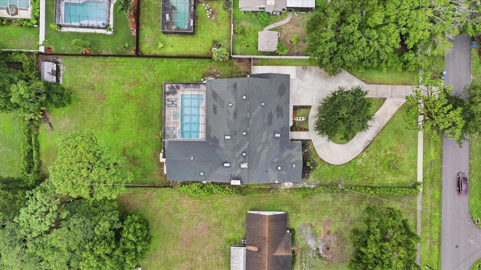 Birds eye view of entire property - 15127 PENNINGTON RD, TAMPA