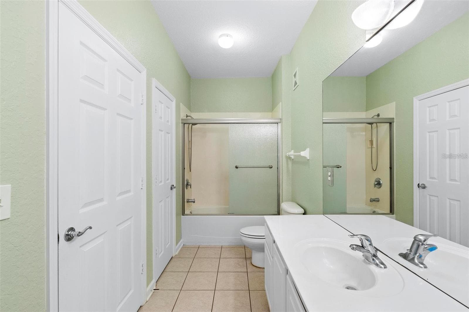 Condominium at 6265 CONTESSA DR #210, ORLANDO, photo 14 of 26