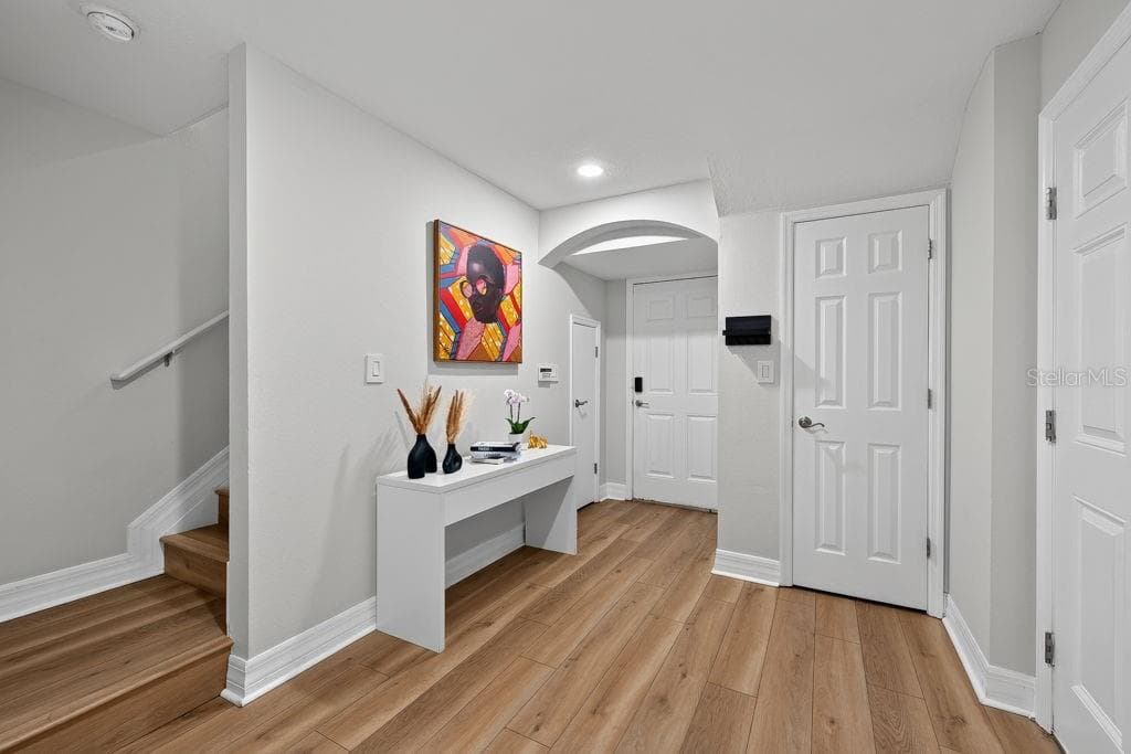 Townhouse at 4546 BAY SPRING CT, TAMPA, photo 5 of 51