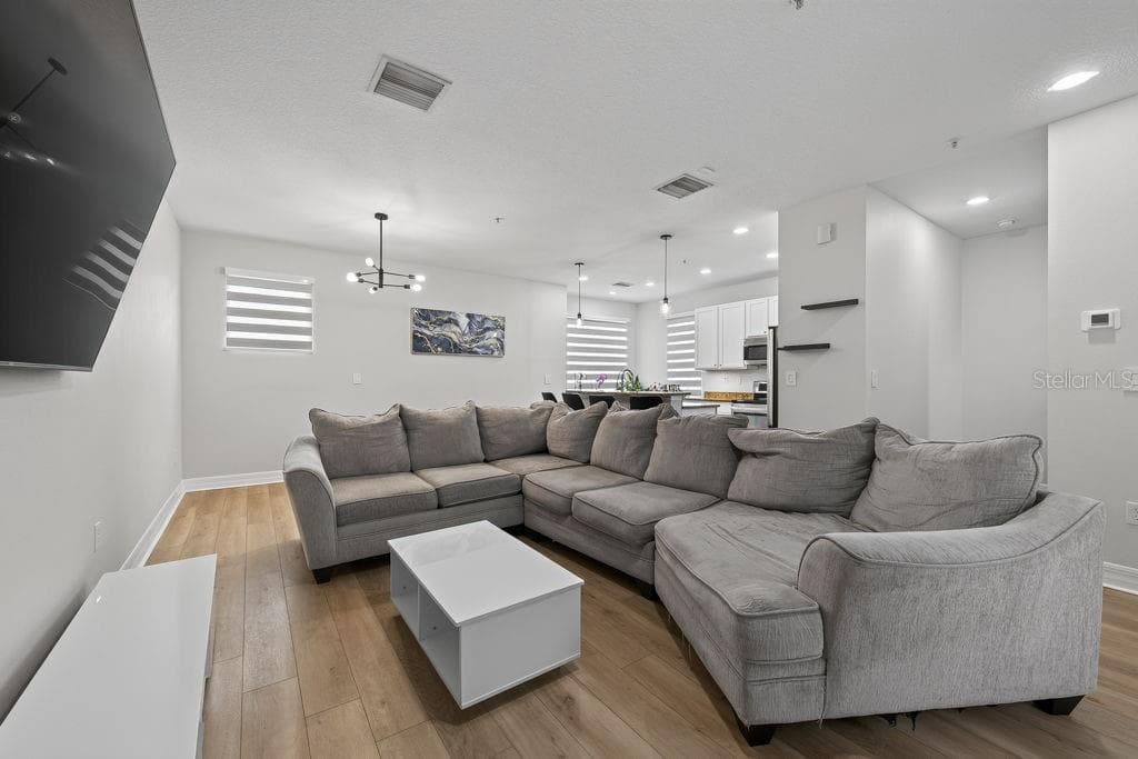 Townhouse at 4546 BAY SPRING CT, TAMPA, photo 12 of 51