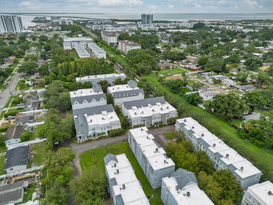 Townhouse at 4546 BAY SPRING CT, TAMPA, photo 45 of 51