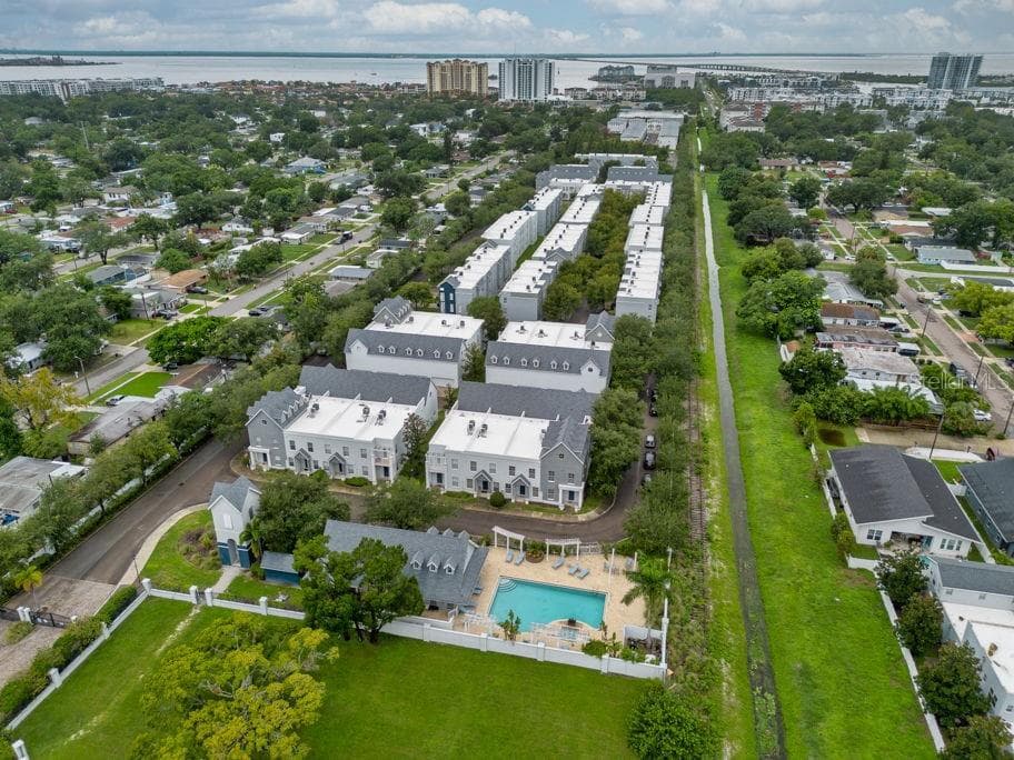 Townhouse at 4546 BAY SPRING CT, TAMPA, photo 46 of 51