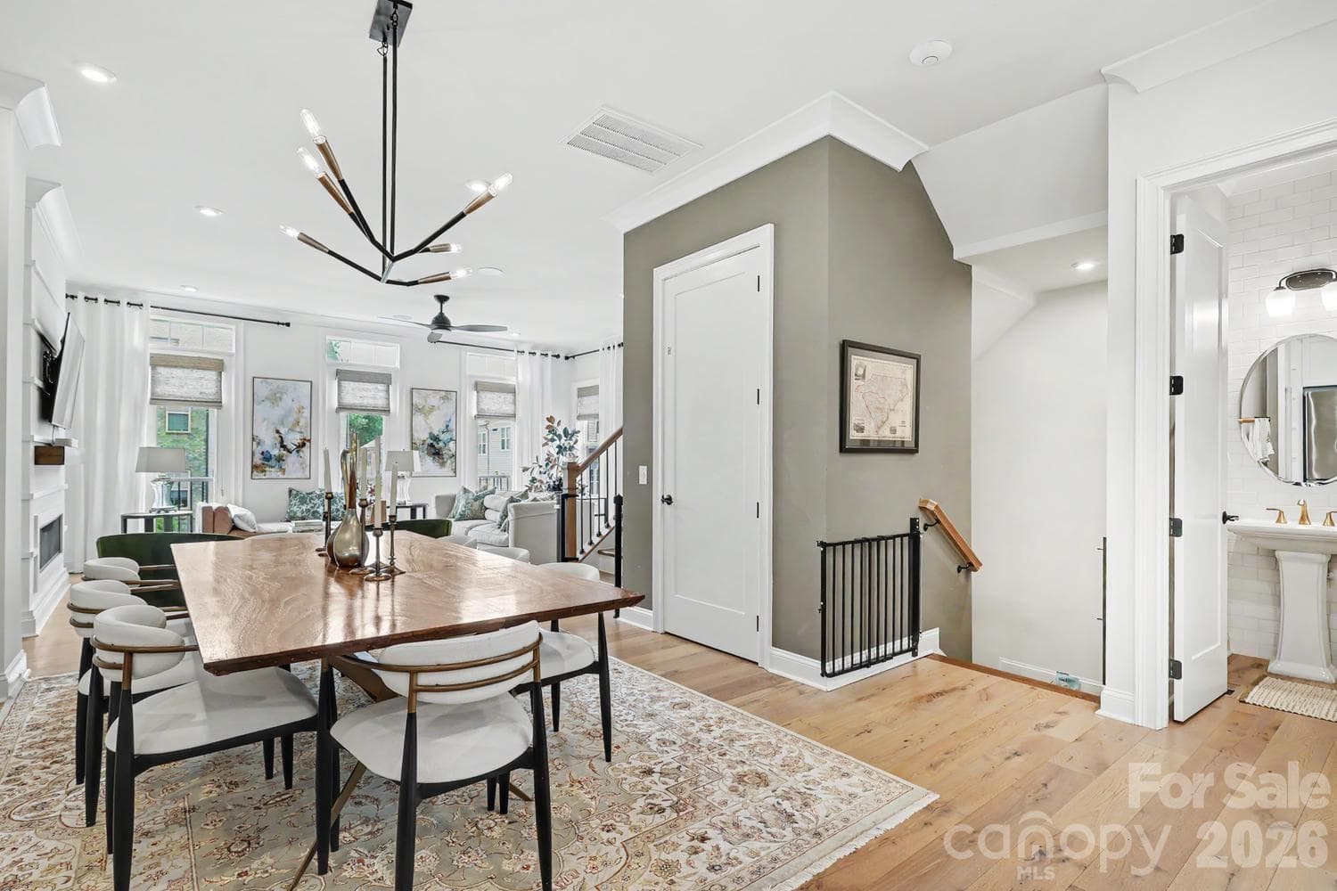 This formal dining room features ample space to comfortably accommodate a large table for eight, making it the perfect setting for hosting gatherings and dinner parties. - 2505 Kenmore Avenue, Charlotte