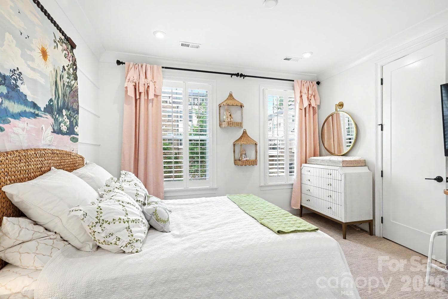 Bright and airy suite located on the first floor, featuring a private ensuite bathroom. - 2505 Kenmore Avenue, Charlotte