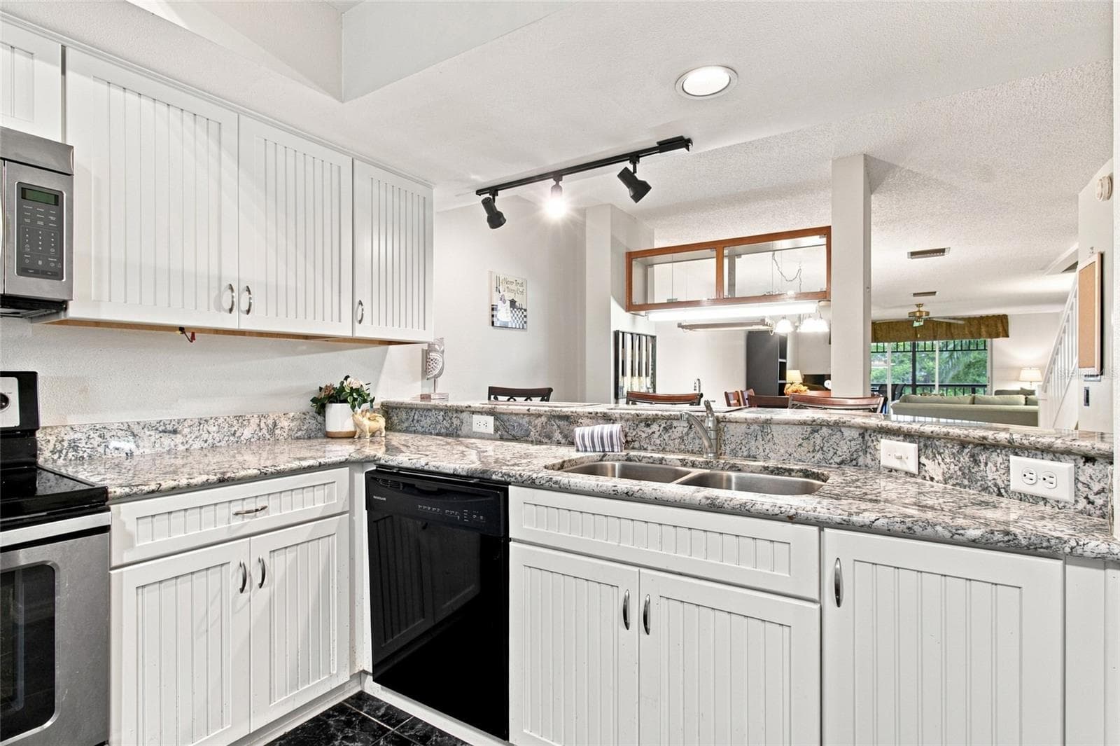 Kitchen - 2599 DOLLY BAY DR #306, PALM HARBOR
