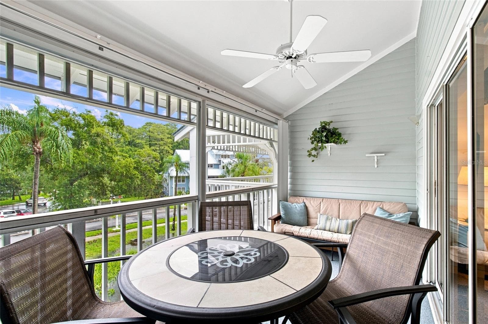 Spacious Enclosed Lanai - 2599 DOLLY BAY DR #306, PALM HARBOR