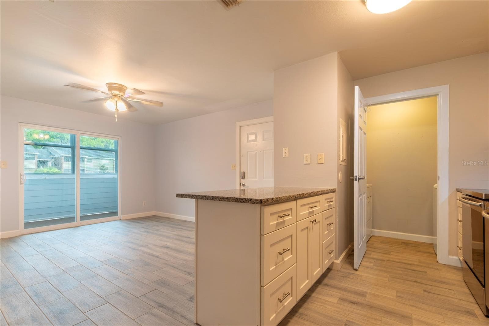 Condominium at 1400 GANDY BLVD N #1010, ST PETERSBURG, photo 5 of 50