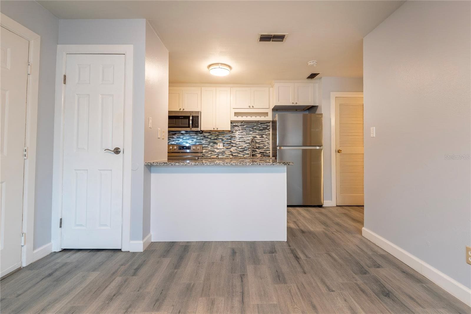 Condominium at 1400 GANDY BLVD N #1010, ST PETERSBURG, photo 9 of 50